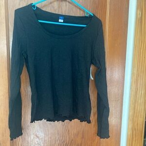 Old Navy Crop Top with Long Sleeves and Ruffle Hem - Black Shirt 🖤🖤🖤🖤